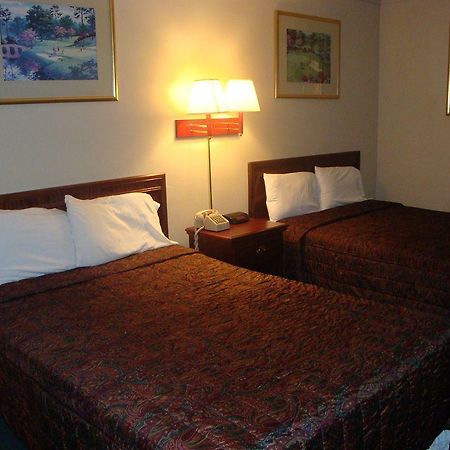 Econo Lodge แอชโบโร ภายนอก รูปภาพ