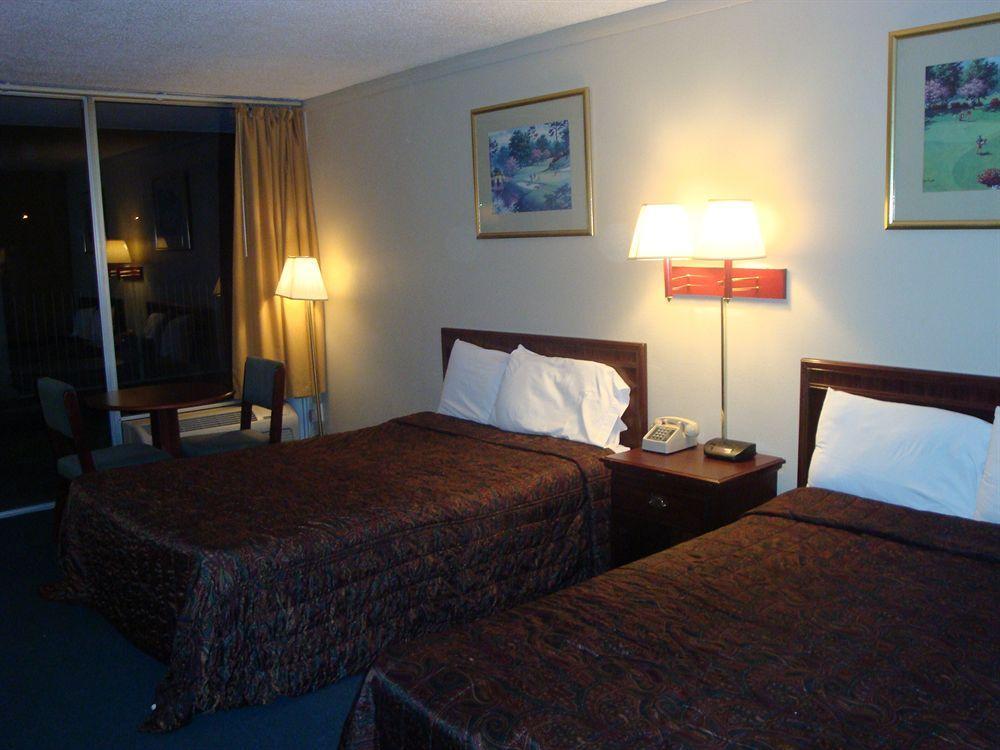 Econo Lodge แอชโบโร ภายนอก รูปภาพ